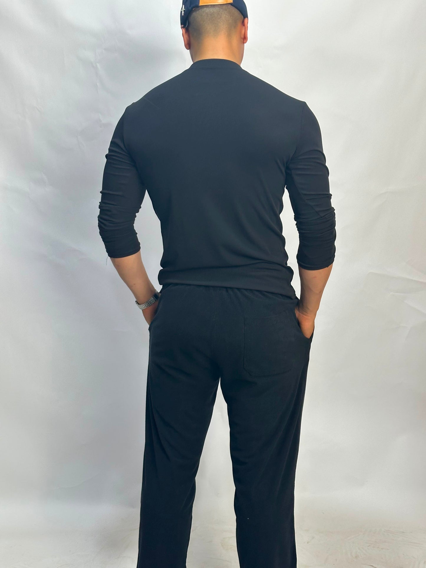 Henley Short Noir long sleeves